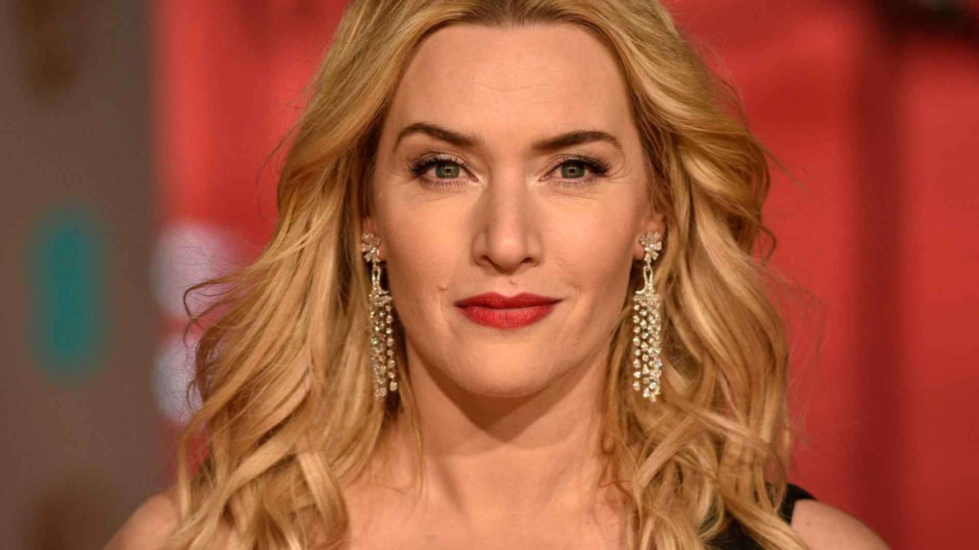 Kate Winslet Dona 20000 Dólares Para Pagar La Luz Y Mantener Con Vida A Niña N 